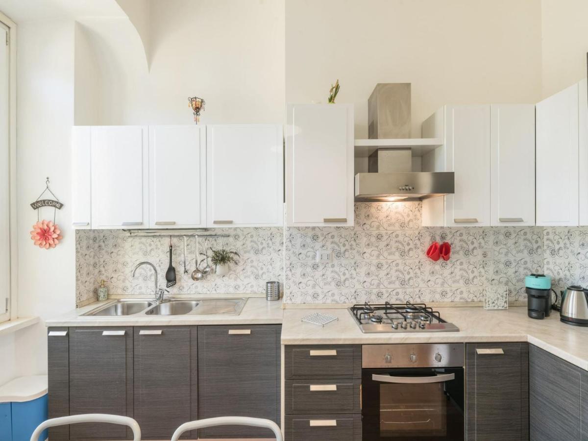 The Best Rent - Colourful Two-bedroom Near Termini Station * Rom